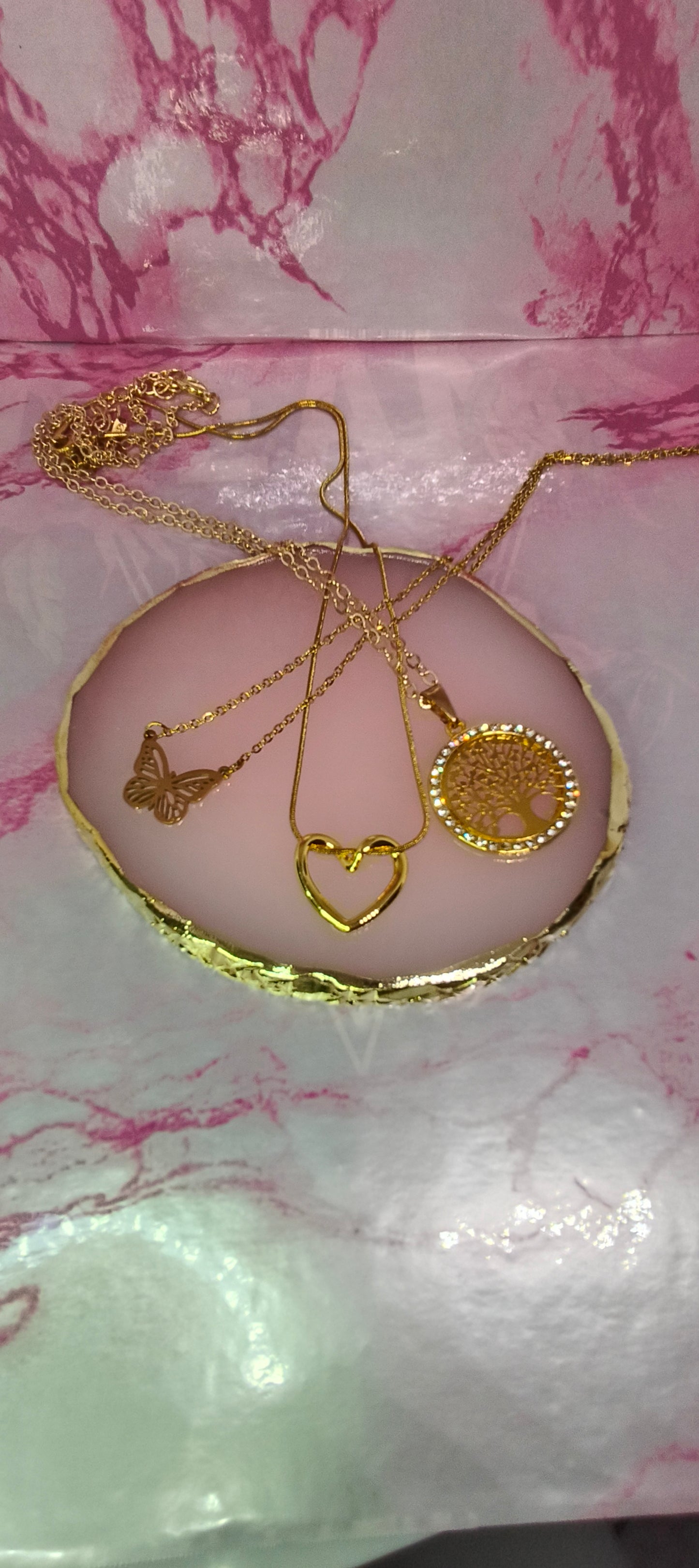 PACK 3 collares (mariposa, amor eterno y Árbol de la vida Esmeralda)